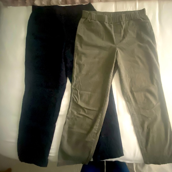 2 jeans, 2 chinos, and 1 slack - like new - Picture 9 of 15